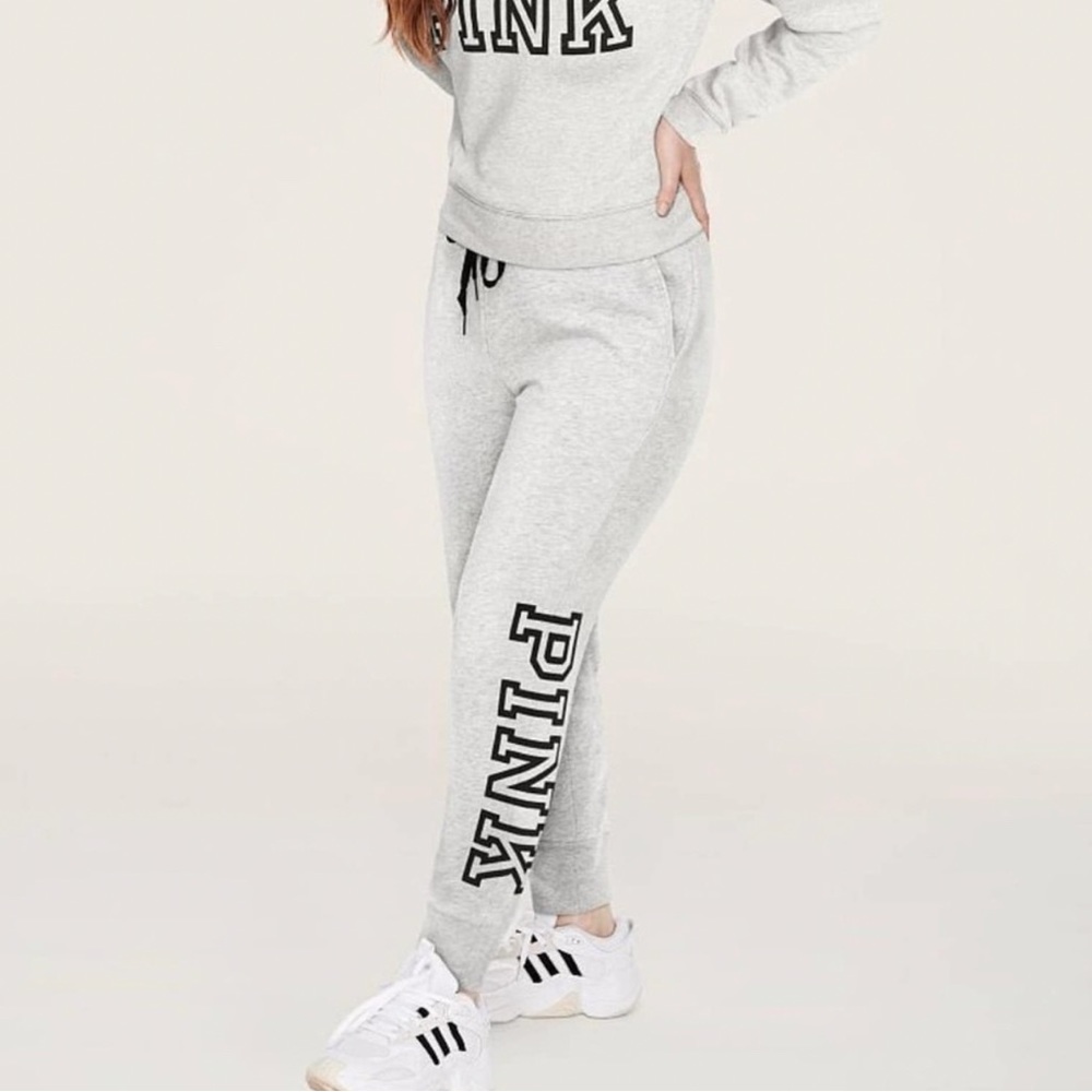 Victoria Secret PINK Soft
Everyday Jogger